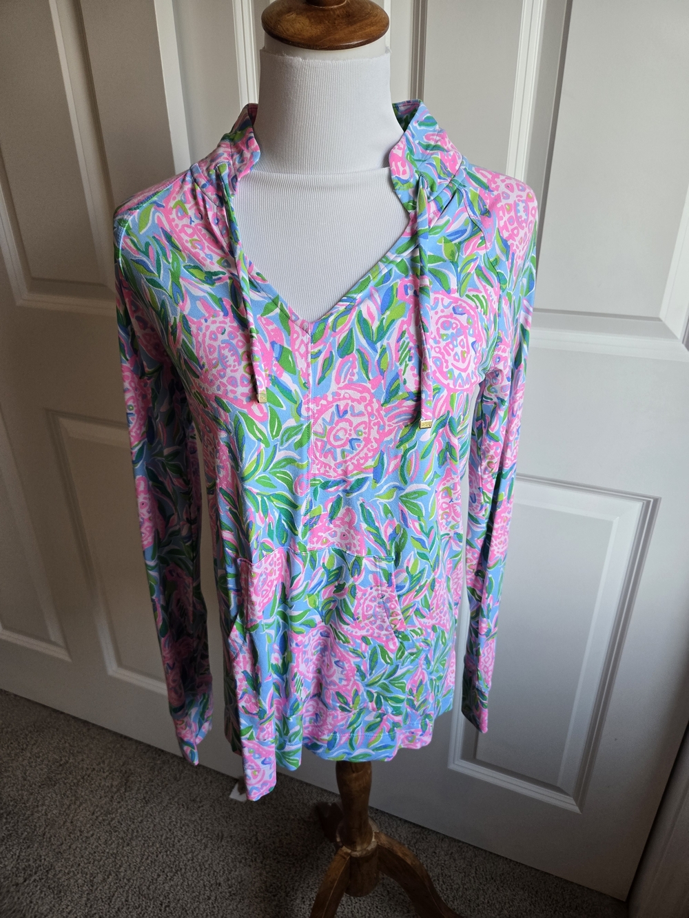 NWOT Lilly Pulitzer Pink Blue Green Floral Top - Small